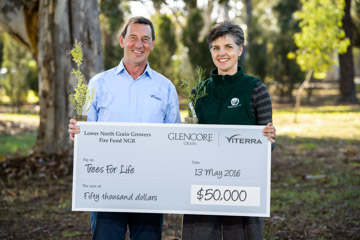 VITERRA / VITRRA_CHARITY_CHEQUES_005_160513