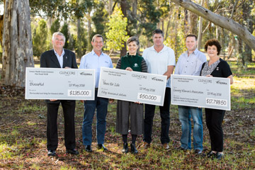 VITERRA / VITRRA_CHARITY_CHEQUES_016_160513