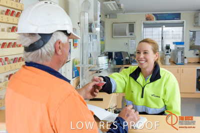 April 2017 / CLASSING_HUT_114_170427