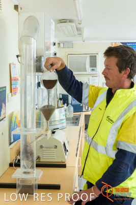 April 2017 / CLASSING_HUT_123_170427