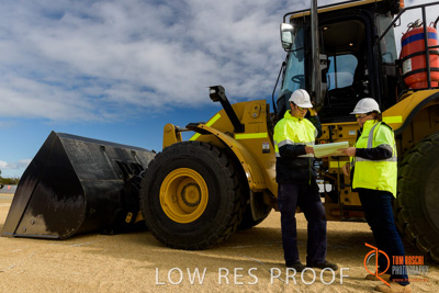 April 2017 / PRE_START_FRONT_END_LOADER_022_170427