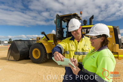 April 2017 / PRE_START_FRONT_END_LOADER_063_170427