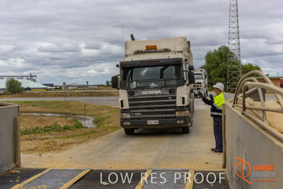 April 2017 / TRUCK_UNLOADING_SAMPLING_030_170427