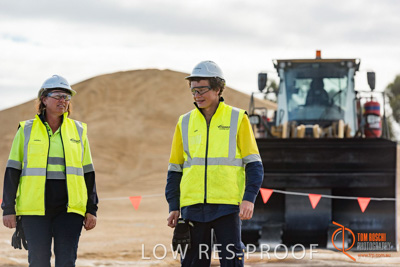 April 2017 / WALKING_BUNKER_003_170427