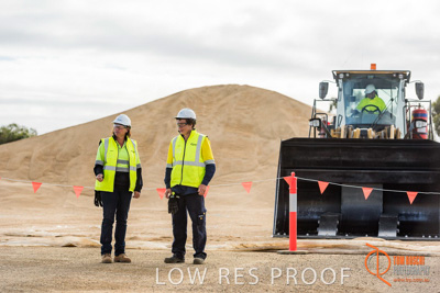 April 2017 / WALKING_BUNKER_005_170427