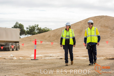 April 2017 / WALKING_BUNKER_006_170427