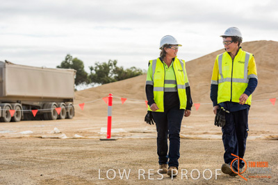 April 2017 / WALKING_BUNKER_008_170427