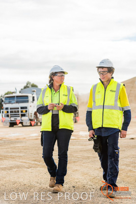 April 2017 / WALKING_BUNKER_049_170427