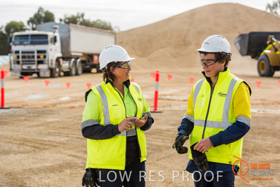 April 2017 / WALKING_BUNKER_051_170427