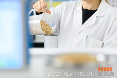 June 2018 / LAB_sample_measuring_female-male_180601_034