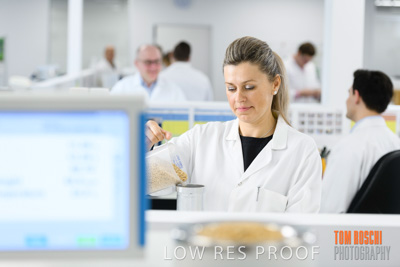 June 2018 / LAB_sample_measuring_female-male_180601_029