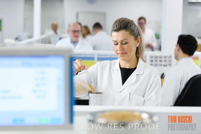 June 2018 / LAB_sample_measuring_female-male_180601_031