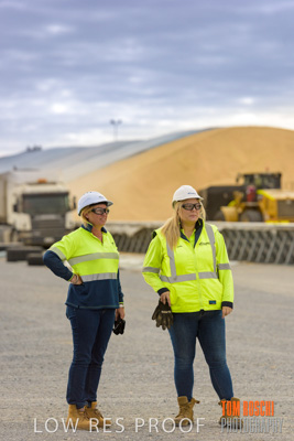 April 2019 / BUNKER_190401_199