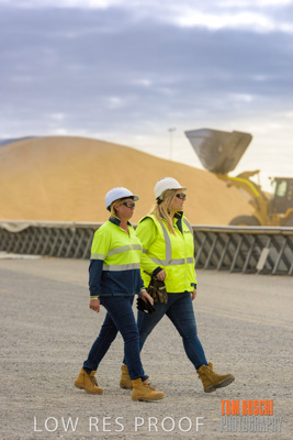 April 2019 / BUNKER_190401_208