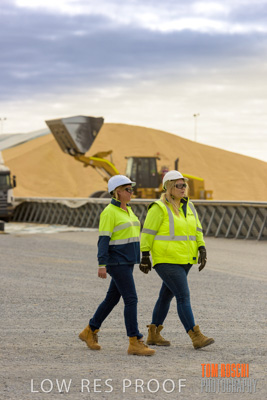 April 2019 / BUNKER_190401_213