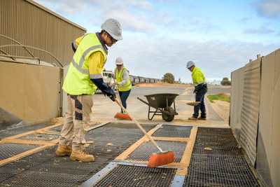 April 2019 / SWEEPING_190401_153