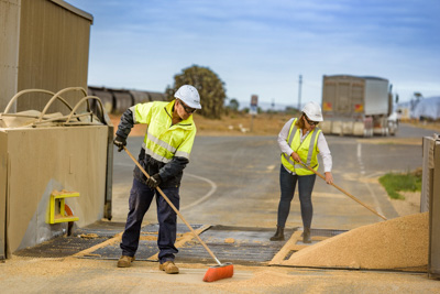 April 2019 / SWEEPING_190401_194