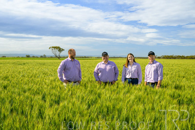 October 2022 / KANGAROO-FLAT-0585