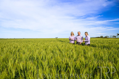 October 2022 / KANGAROO-FLAT-0641