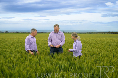 October 2022 / KANGAROO-FLAT-0891