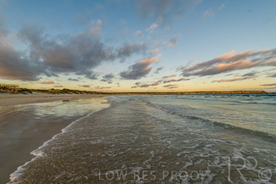 January 2023 / BEACH-SCENES_230104_040_WebRes