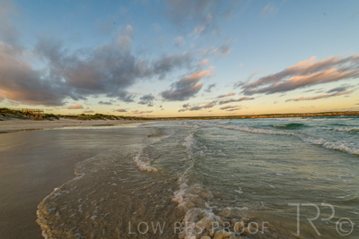 January 2023 / BEACH-SCENES_230104_051_WebRes