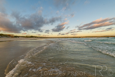 January 2023 / BEACH-SCENES_230104_052_WebRes