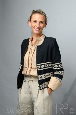 December 2021 / Annabel_FRIBENCE_89_211209